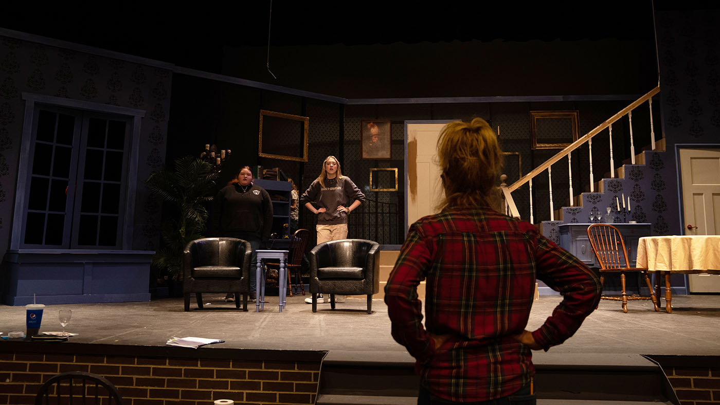 Theatre students rehearse