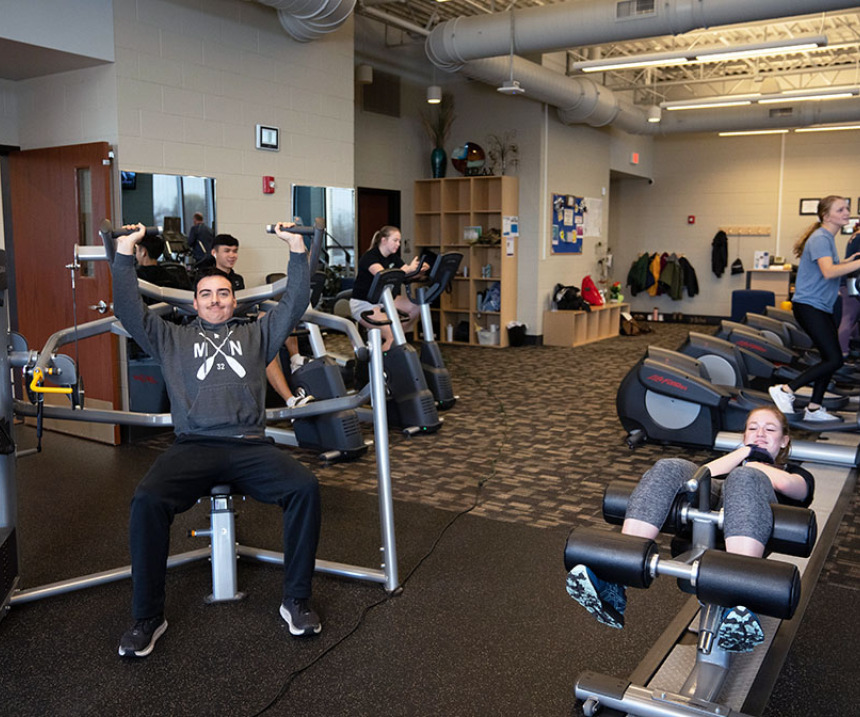 Students work out at the M State Moorhead Fitness Center